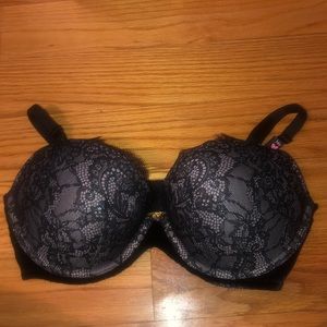 COPY - NWT Victoria’s Secret bra